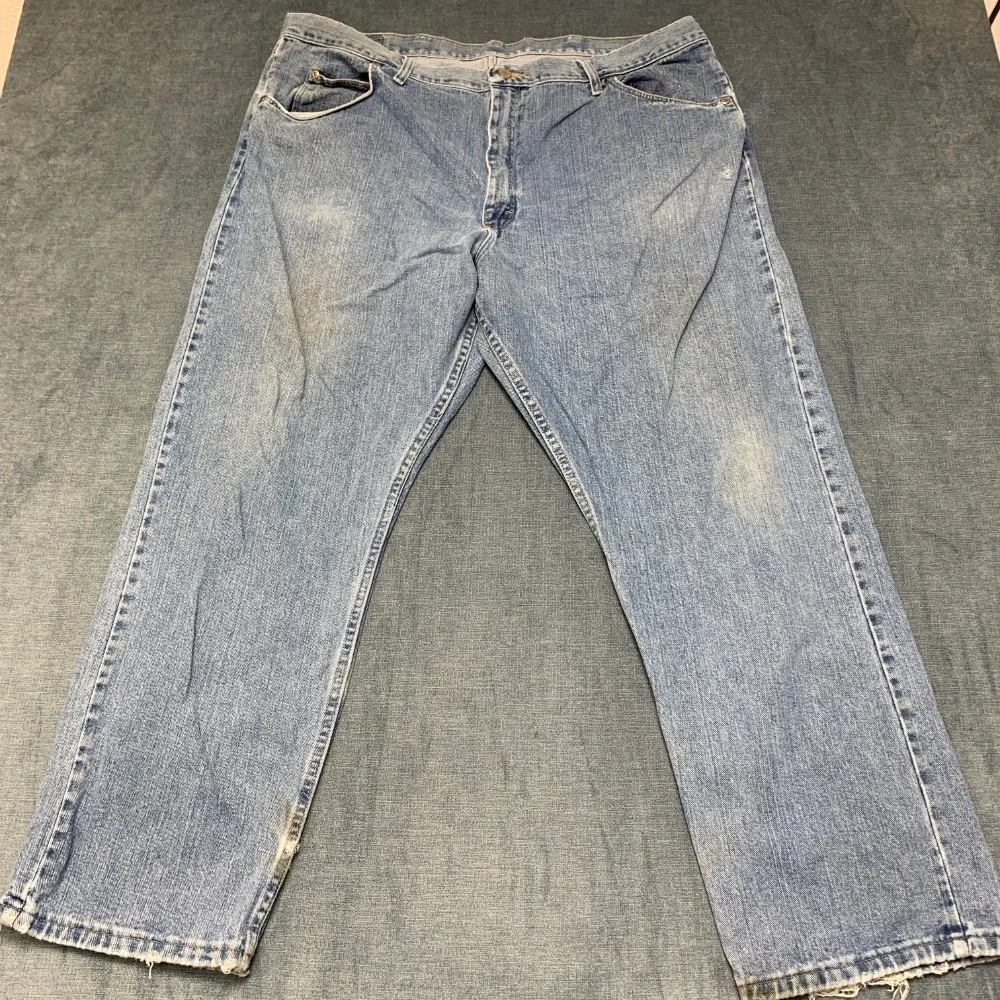 Wrangler Jeans Mens 42x30 Blue Denim Cotton All Seasons Travel Straight Leg